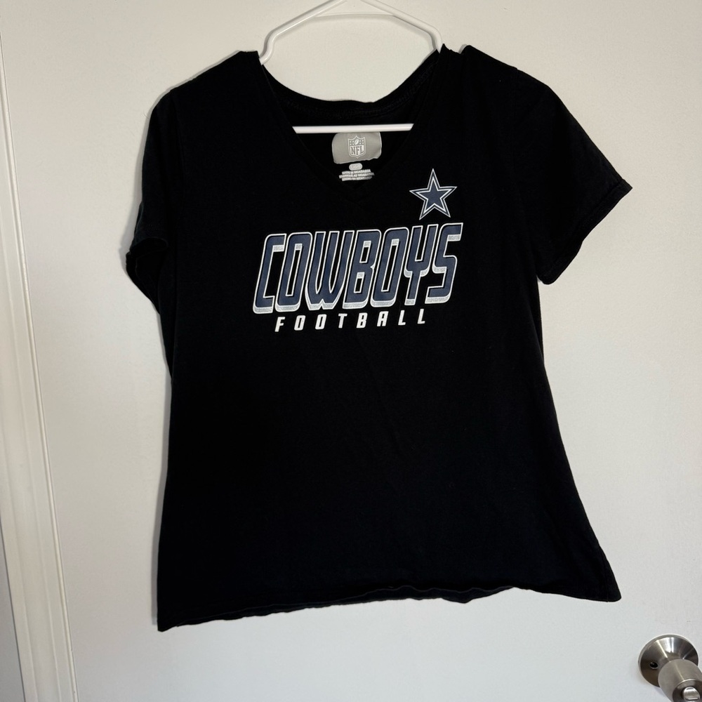 Women’s NFL Dallas Cowboys V-Neck Shirt
